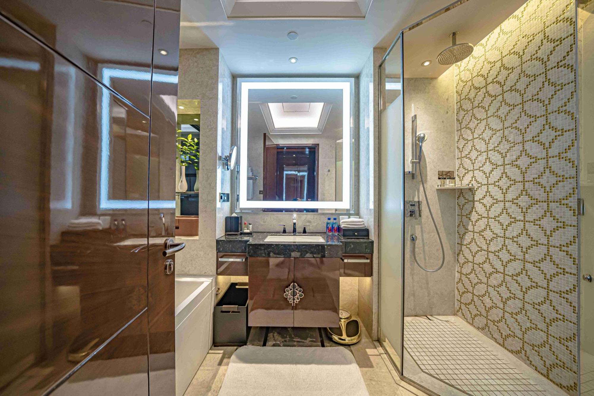 Zhaolin Grand Hotel Beijing Exterior photo